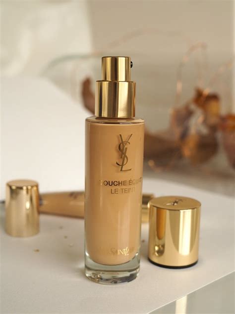 Review : Ysl Touché Eclat Le Teint Foundation 